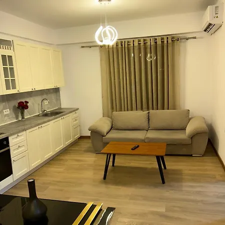 شقة Flat In - Modern & Cozy *