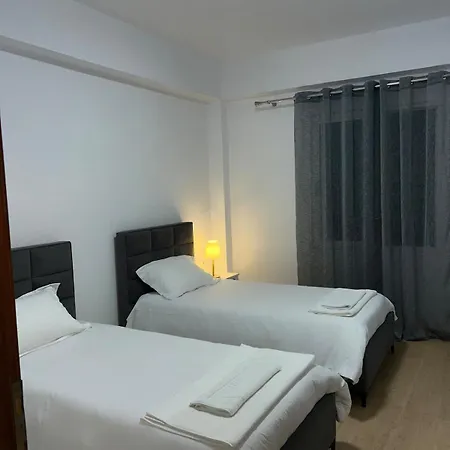 Flat In - Modern & Cozy Tirana