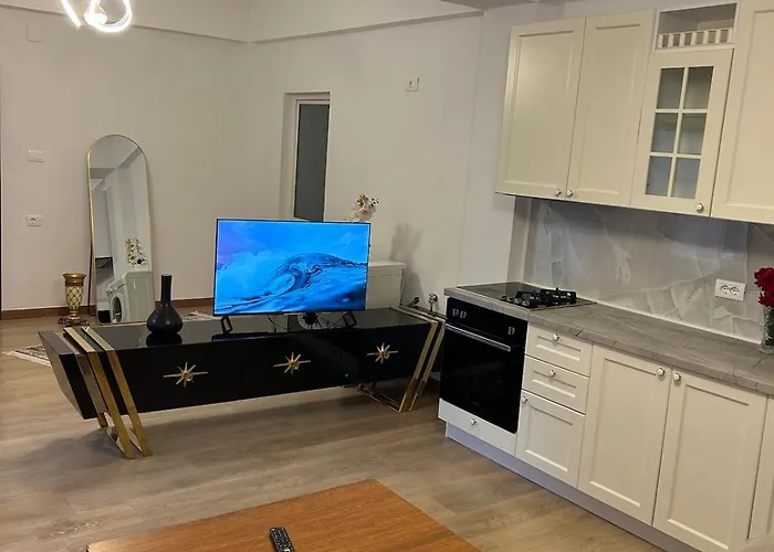 شقة Flat In - Modern & Cozy *