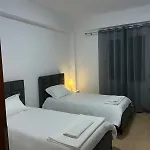 Flat In - Modern & Cozy Tirana
