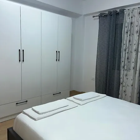 Apartment Flat In - Modern & Cozy Tirana